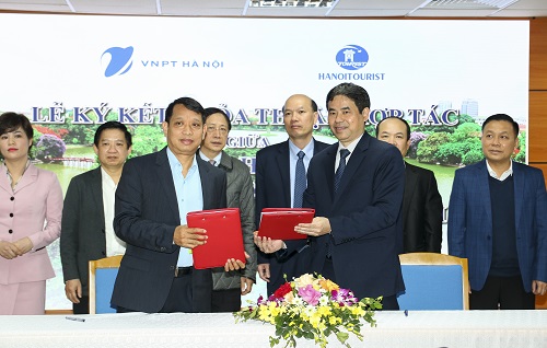 Ký kết thỏa thuận hợp tác giữa VNPT Hà Nội với Tổng Công ty Du lịch Hà Nội.