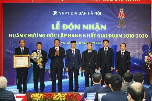VNPT Hà Nội được trao tặng Huân chương Độc lập hạng Nhất