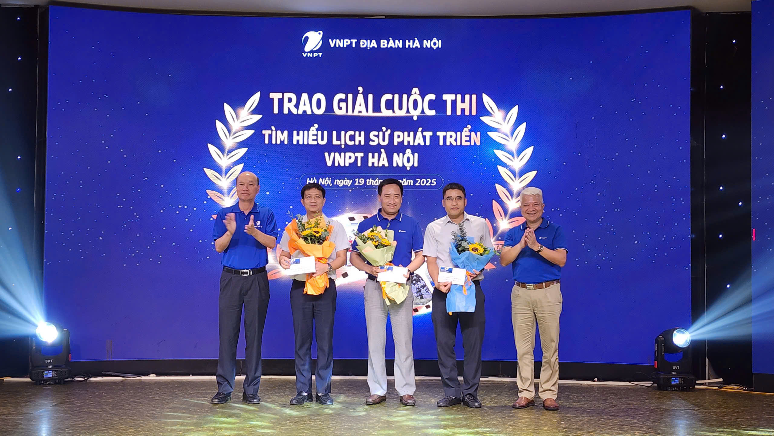 Trao giải cuộc thi TÌM HIỂU LICH SỬ PHÁT TRIỂN VNPT HÀ NỘI
