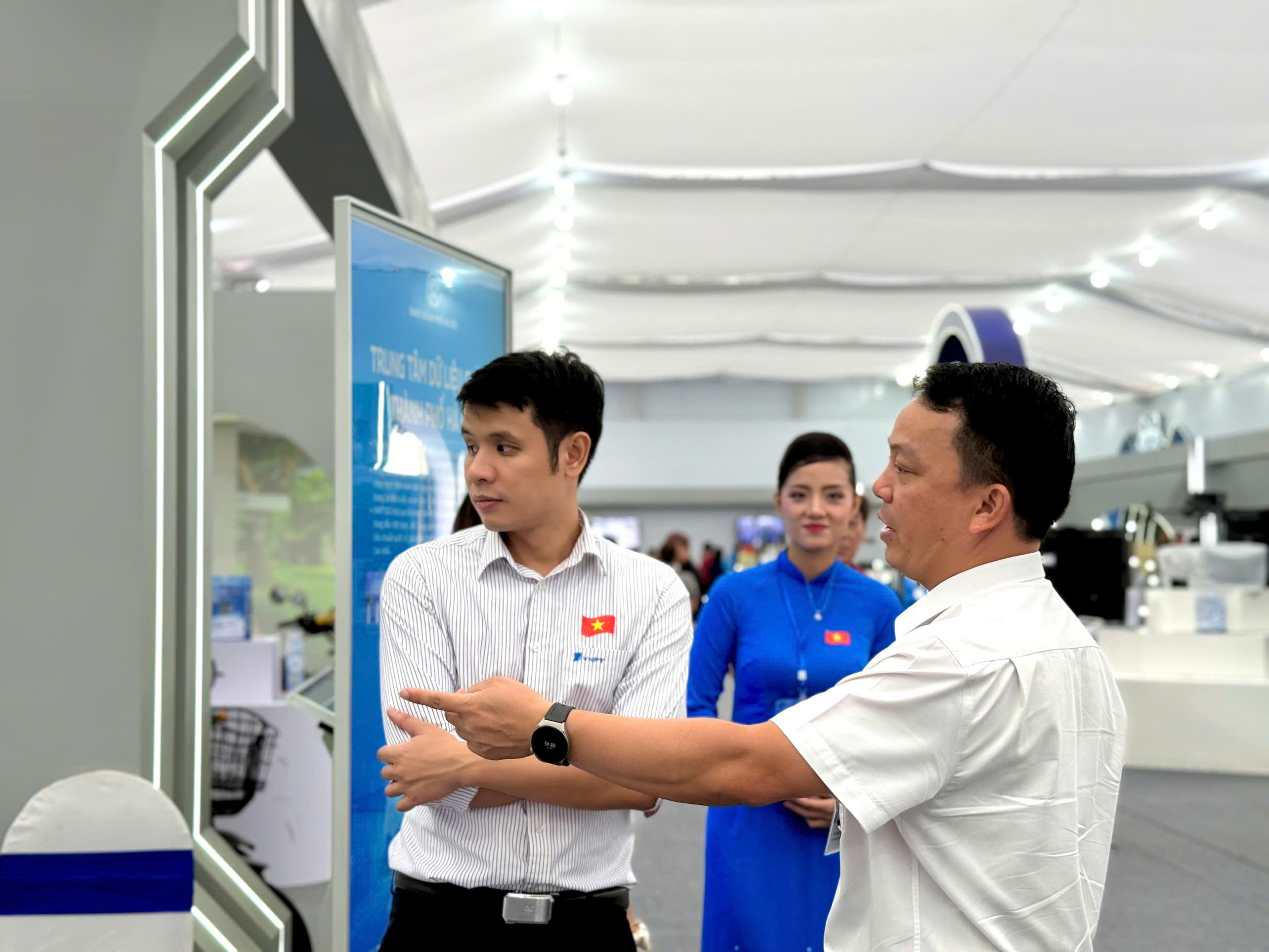 đánh dấu những thành tựu trong phát triển của VNPT và VNPT Hà Nội, khẳng định VNPT Hà Nội là đơn vị luôn tiên phong trong tiến trình chuyển đổi số tại địa bàn Thủ đô.