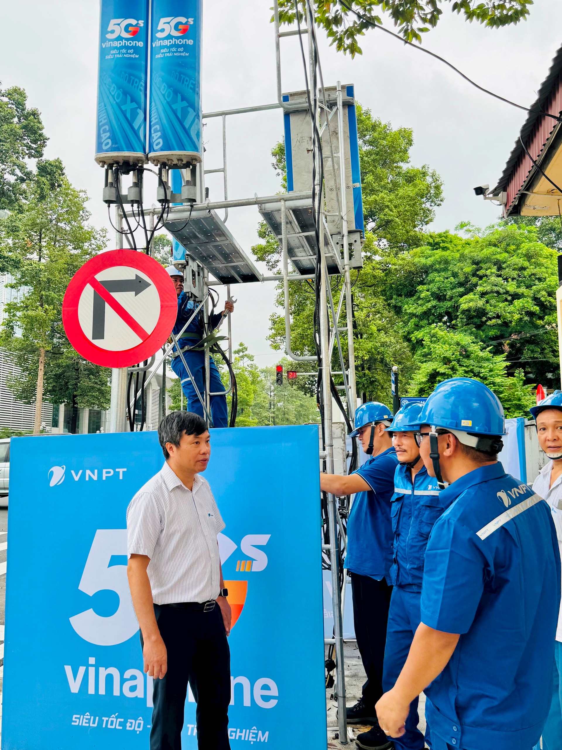 VNPT Hà Nội gấp rút hoàn tất mạng lưới phục vụ Quốc khánh 2-9