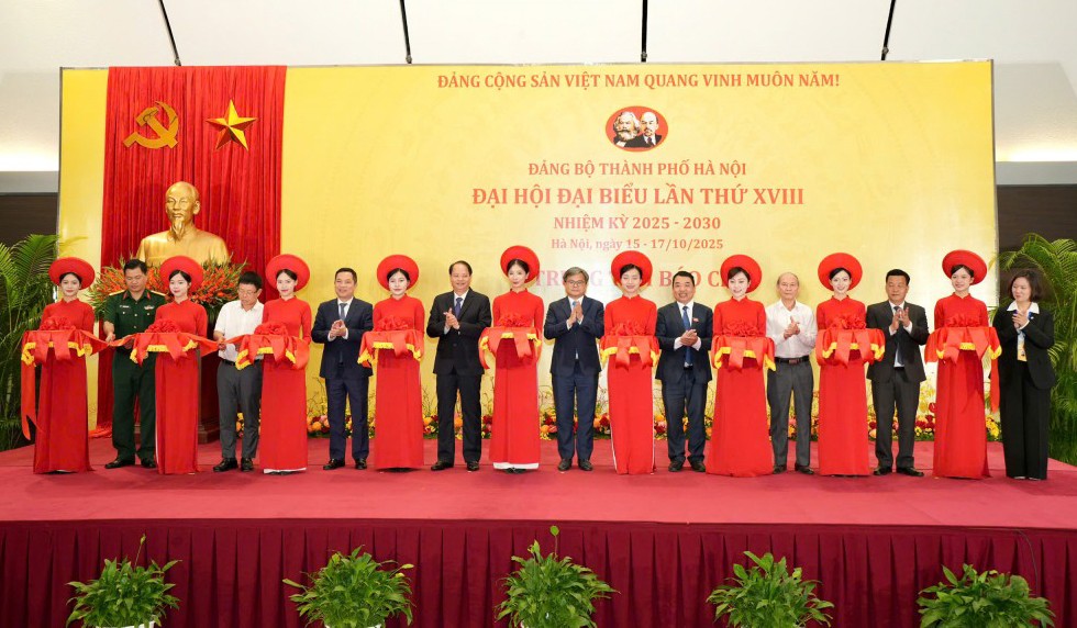 Khai trương trung tâm báo chí phục vụ Đại hội Đảng bộ TP Hà Nội