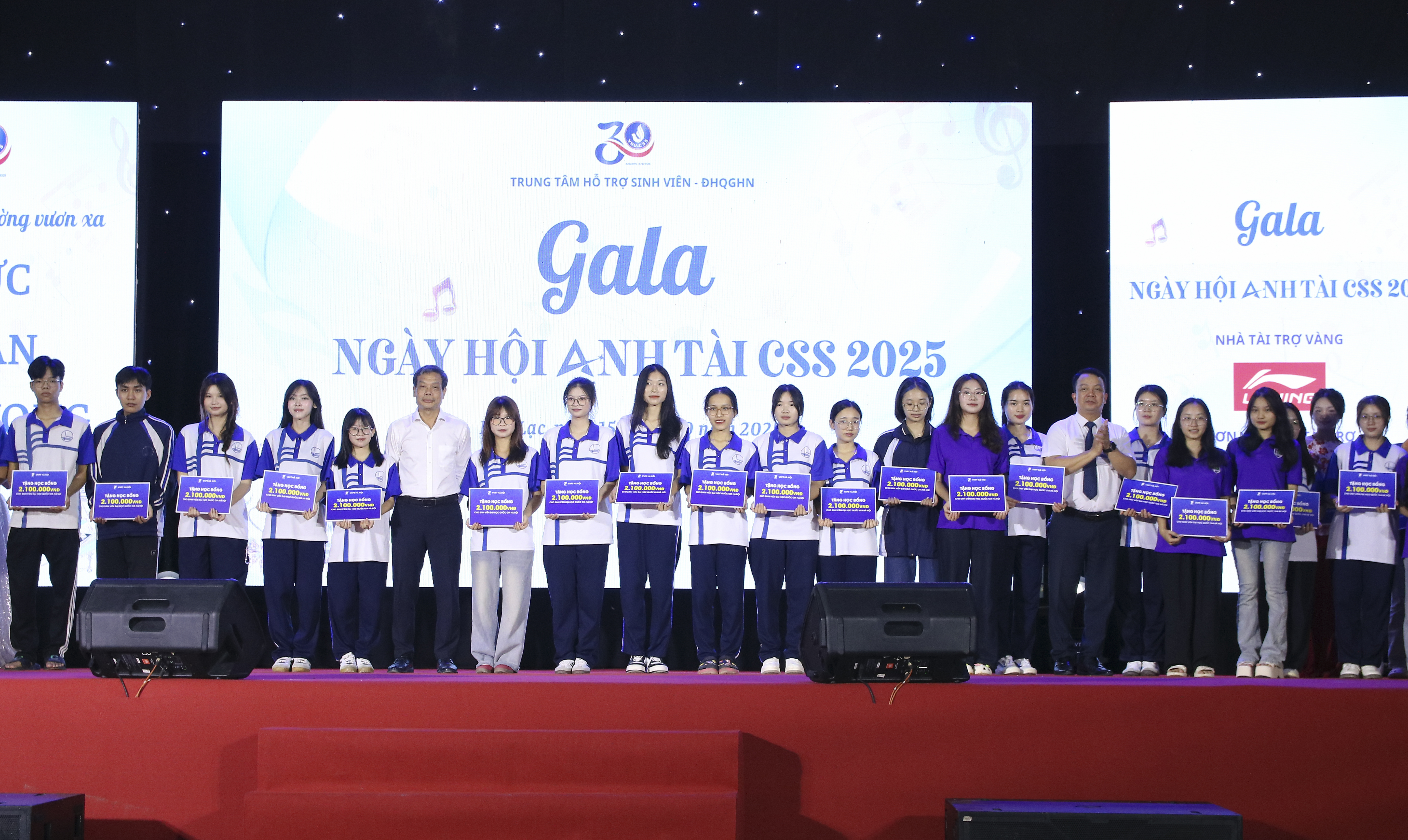 VNPT Hà Nội trao tặng 45 suất học bổng cho sinh viên Đại học Quốc gia Hà Nội