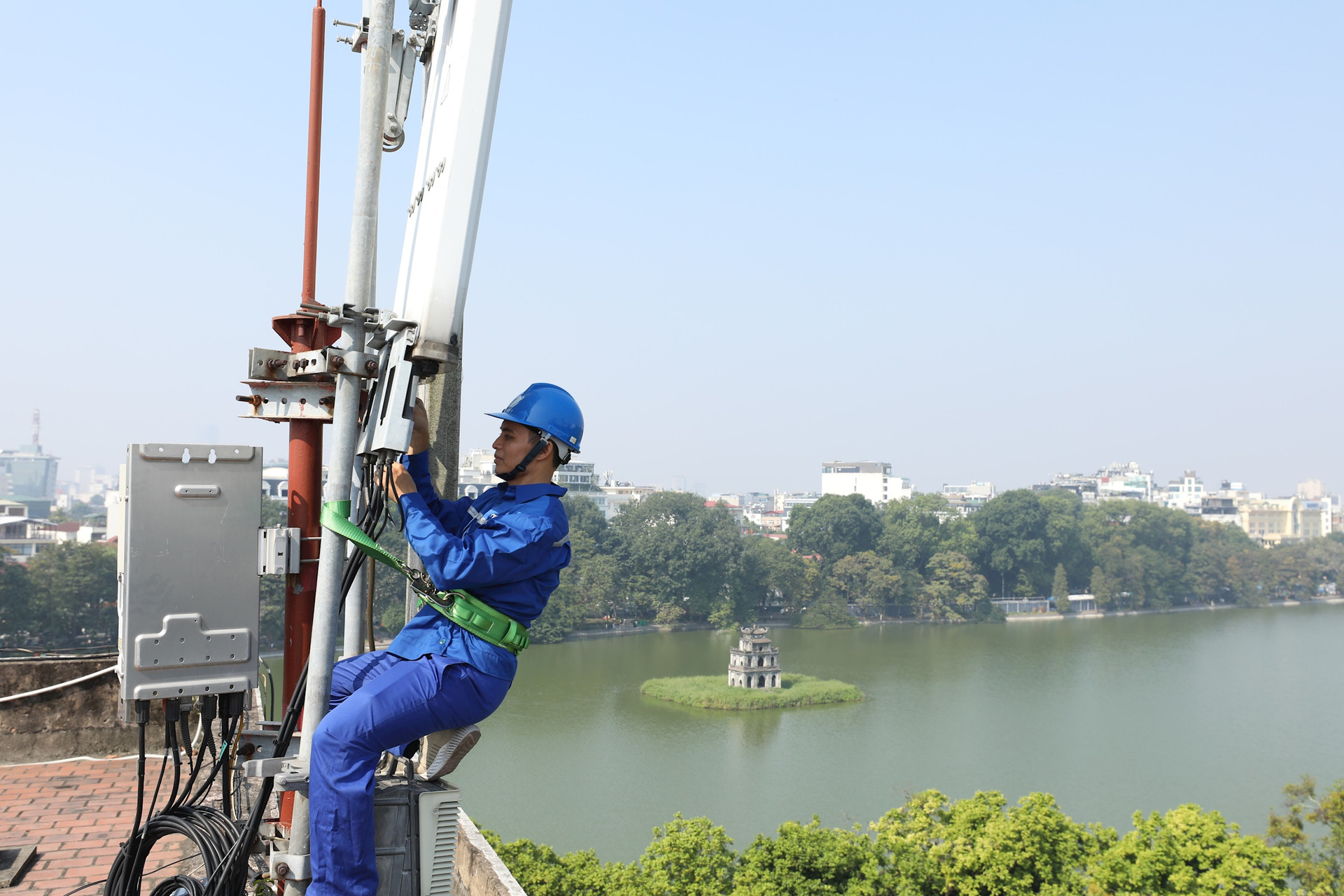 Sửa chữa, hợp lý hóa mạng viễn thông tại khu vực Khu công nghiệp Nhổn.
